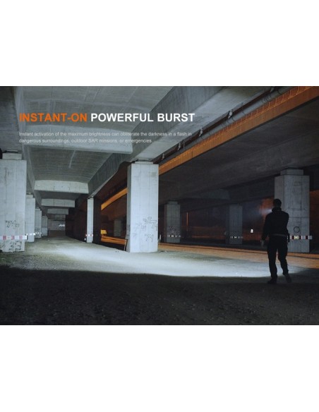 Linterna táctica Fénix TK17 - 3600 lúmenes con doble interruptor