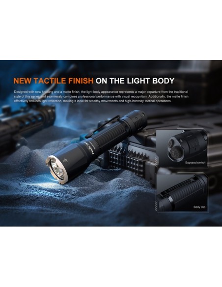 Linterna táctica Fénix TK17 - 3600 lúmenes con doble interruptor