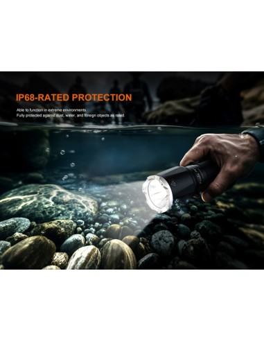 Linterna táctica Fénix TK17 - 3600 lúmenes con doble interruptor