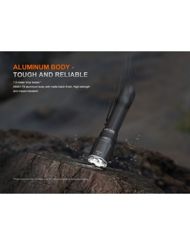 Linterna táctica Fénix TK21R - 3600 lúmenes con doble interruptor