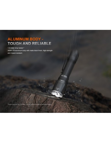 Linterna táctica Fénix TK21R - 3600 lúmenes con doble interruptor