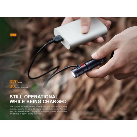 Mini Linterna Fénix EDC E05R 400 Lúmenes, con ráfaga y tamaño de pulgar