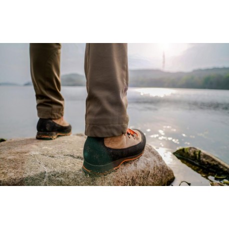 Bota CRISPI modelo. LAPPONIA EVO GTX Color Avellana