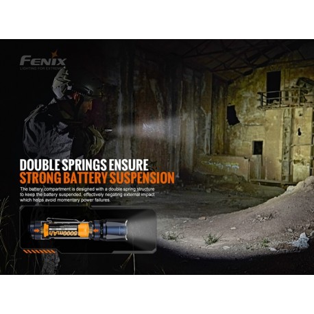 Linterna téctica Fenix TK20R V2.0 3.000 lúmenes