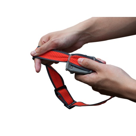 Nuevo frontal ligero Fenix HL16