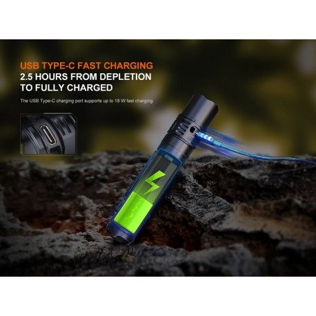 Linterna Táctica Fénix PD36R V2.0 - 1700 lúmenes