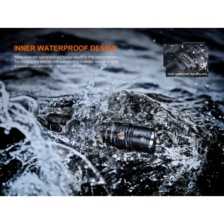 Linterna Táctica Fénix PD36R V2.0 - 1700 lúmenes