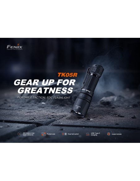 Linterna táctica Fénix TK05R - 1000 lúmenes